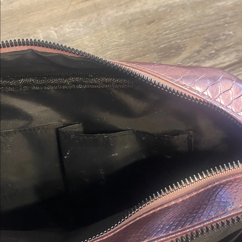EUC NICOLE MILLER Rose Gold Pink Metallic Travel Double Zip Cosmetic Bag